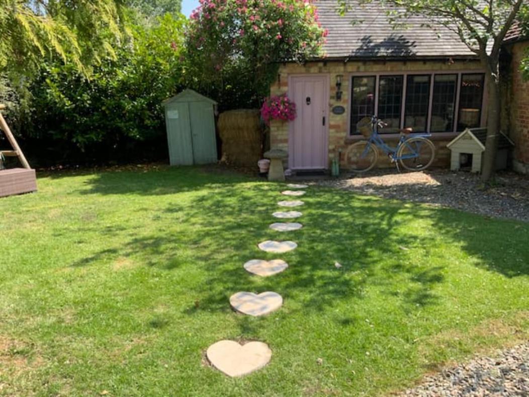 Piglet Cottage Pebworth Bagian luar foto
